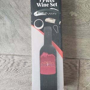 NWT Worthy 5-Piece Wine Set